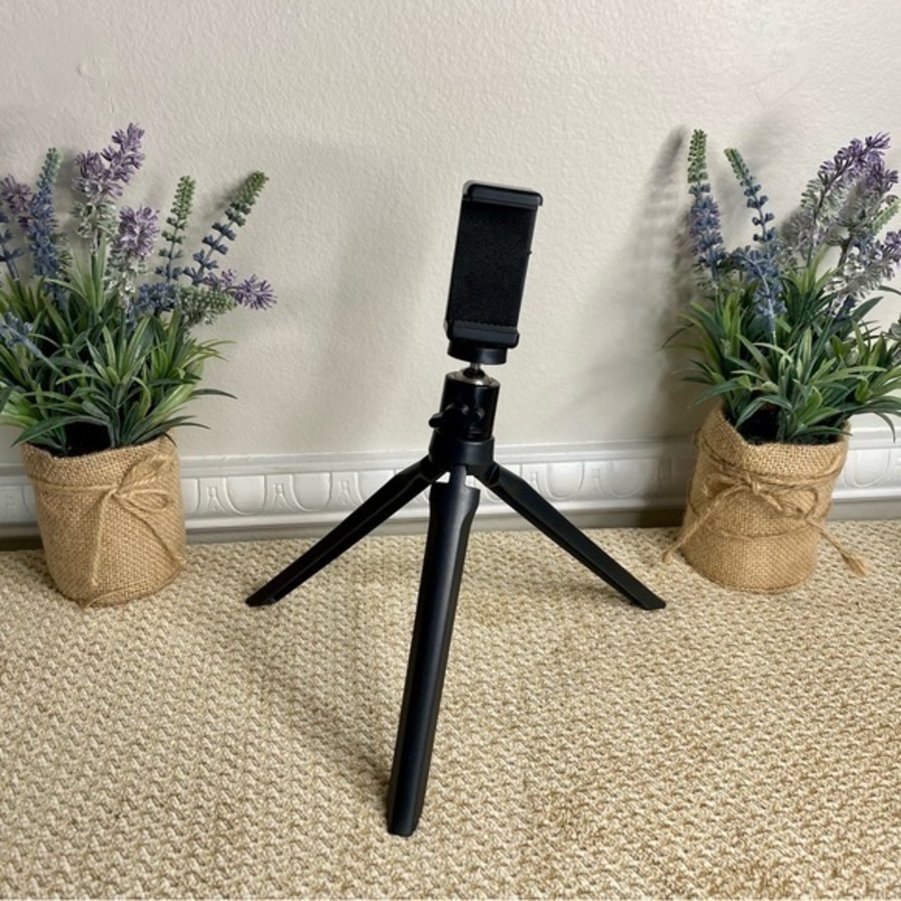 🌸Mini Phone Tripod🌸